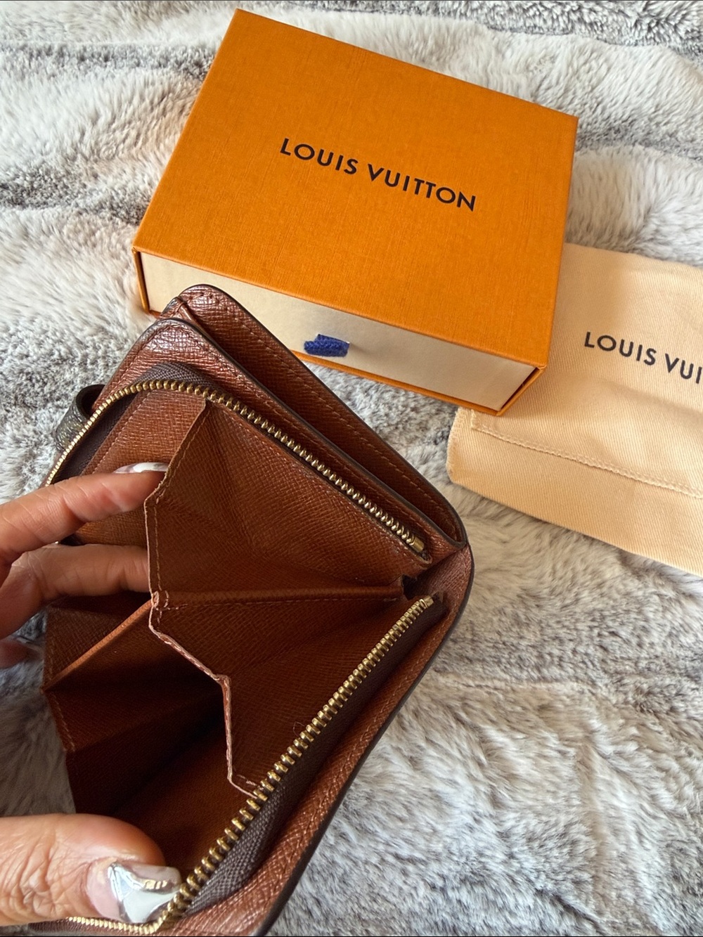 Louis Vuitton Monogram Compact Wallet - Picture 7 of 17